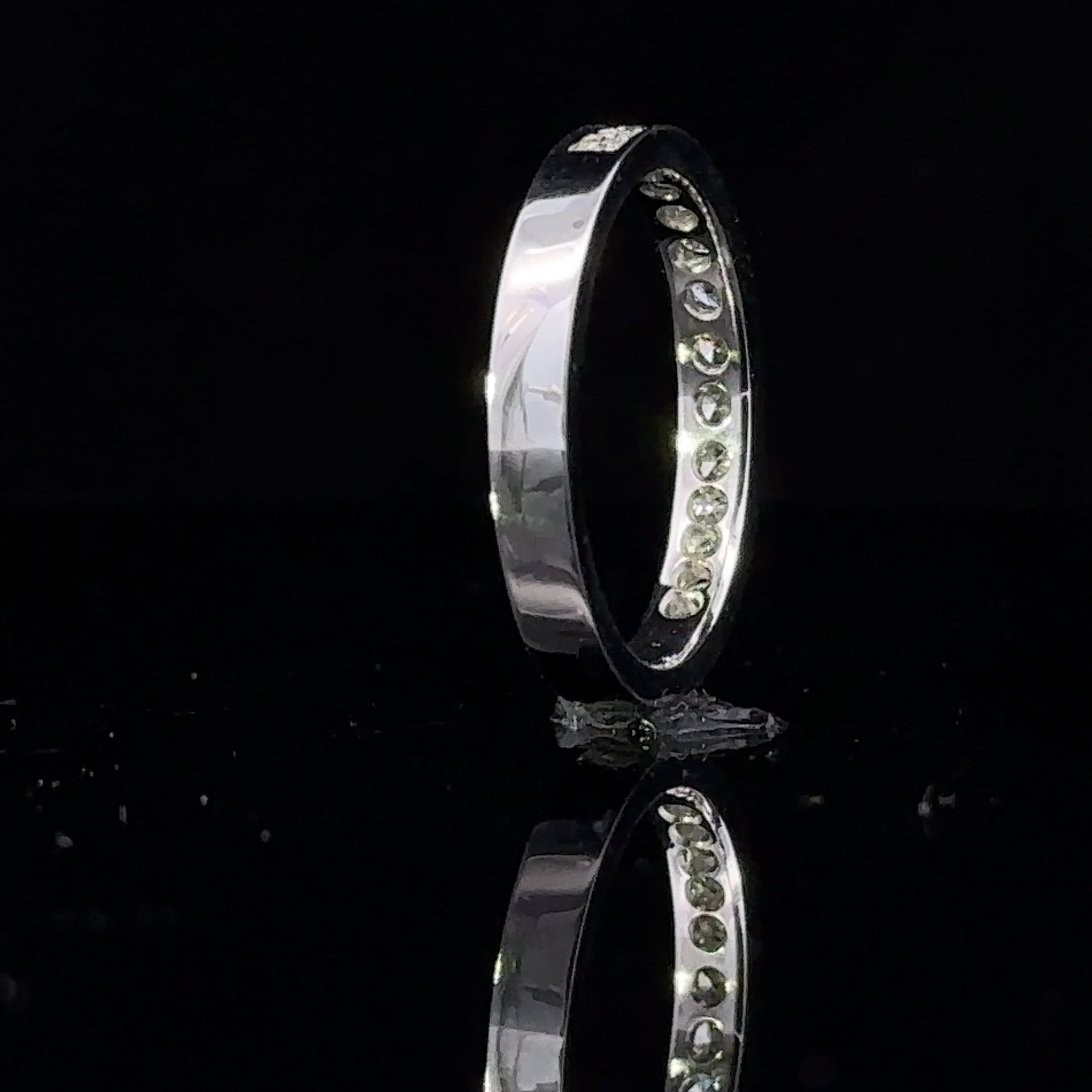 Elegant Diamond-Studded Ring