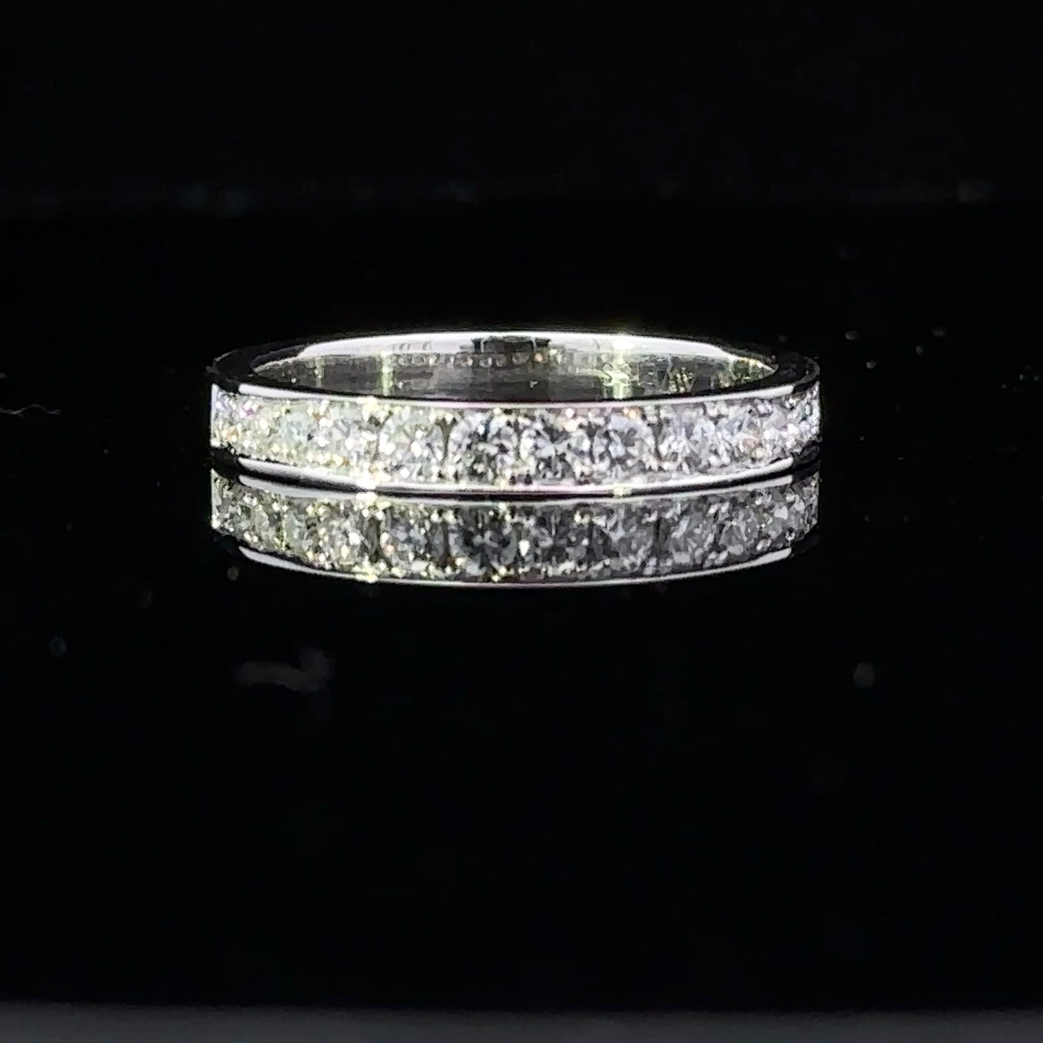 Elegant Diamond-Studded Ring