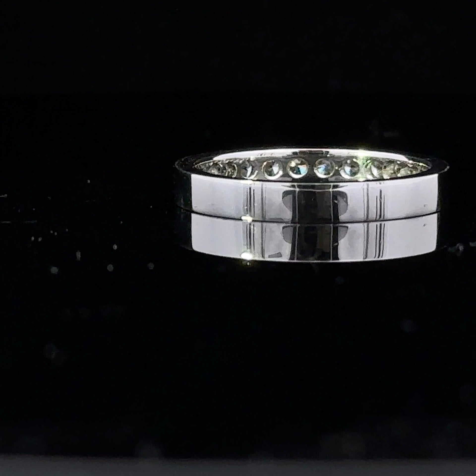 Elegant Diamond-Studded Ring