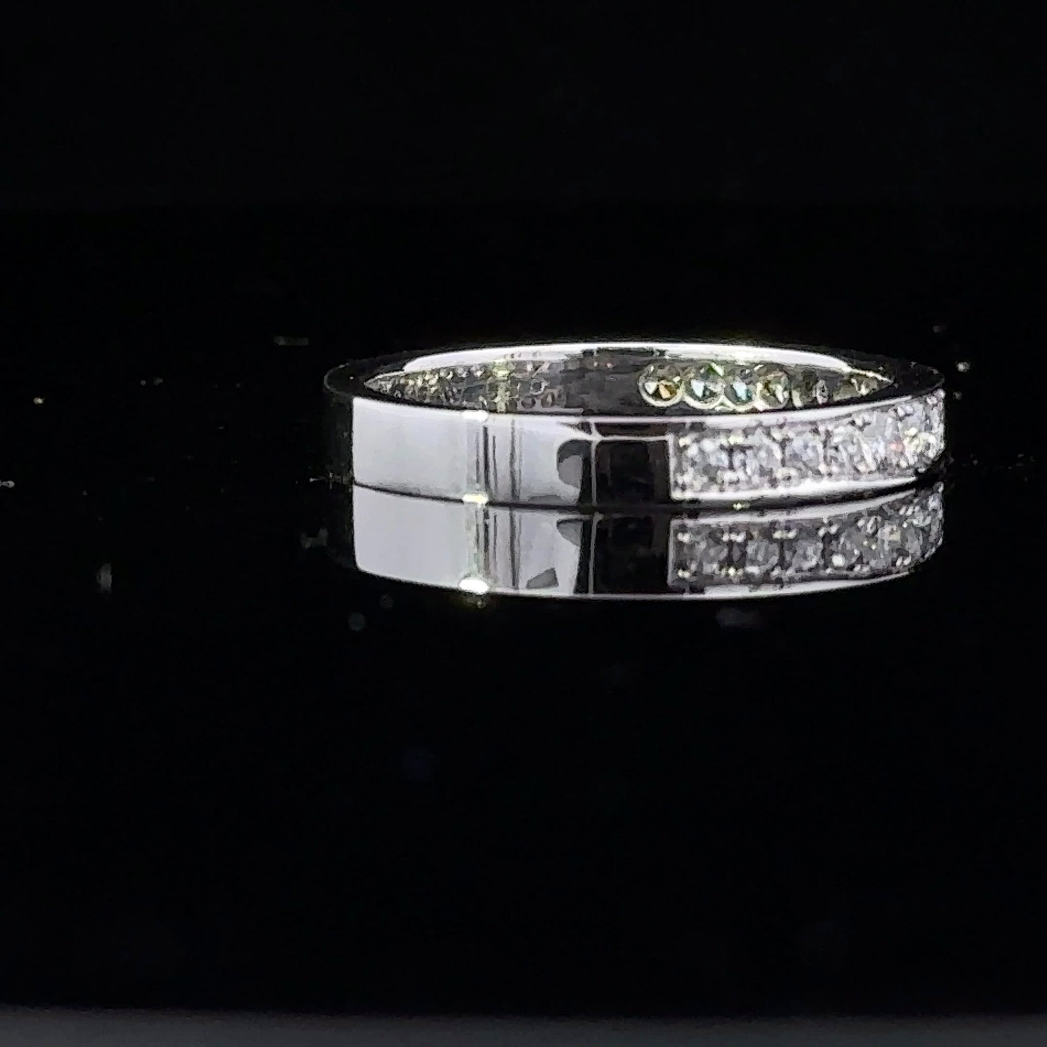 Elegant Diamond-Studded Ring